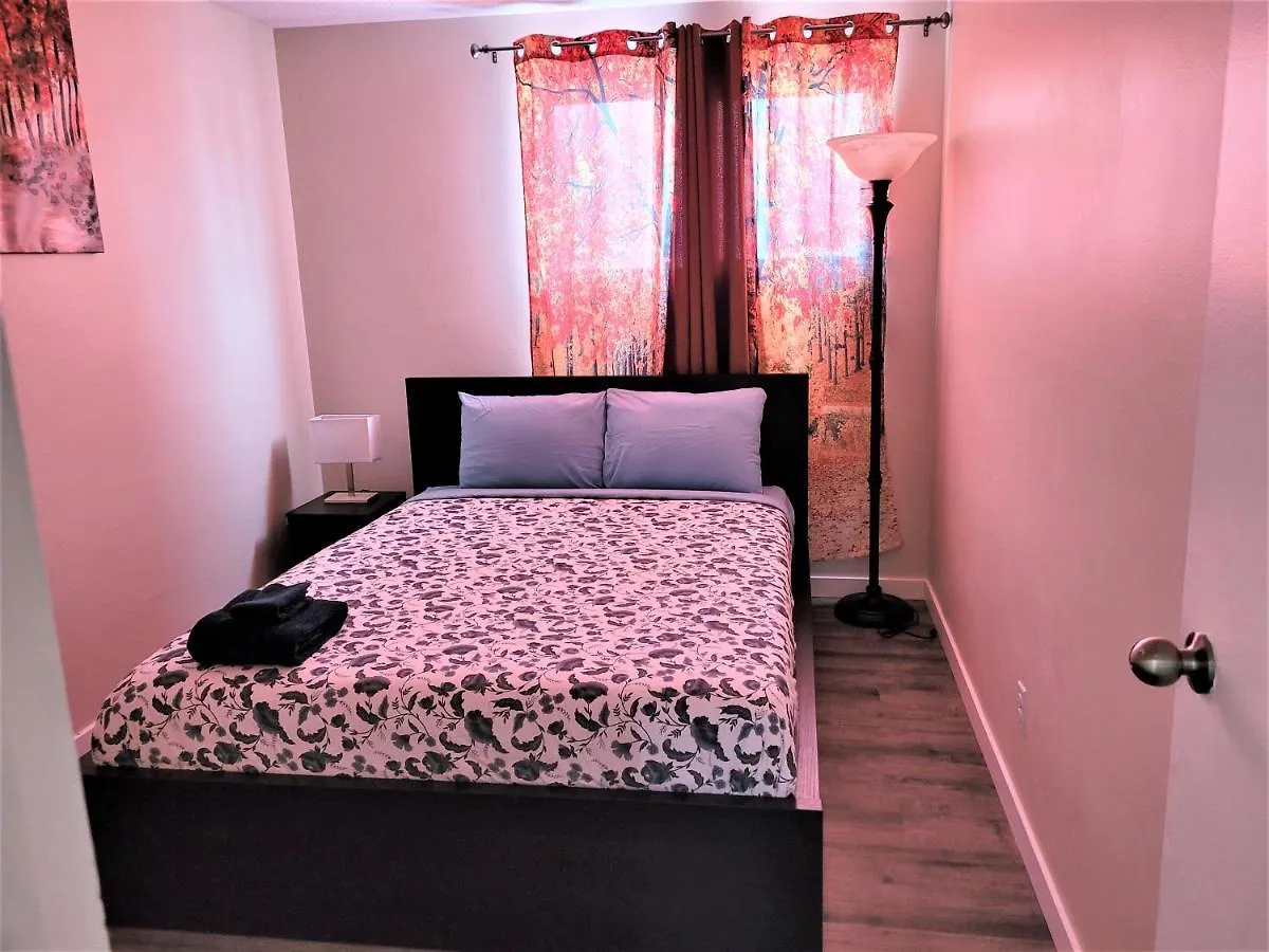 דירה וויניפג Cozy 4 Bedroom Townhouse - Peaceful Feel Of Home